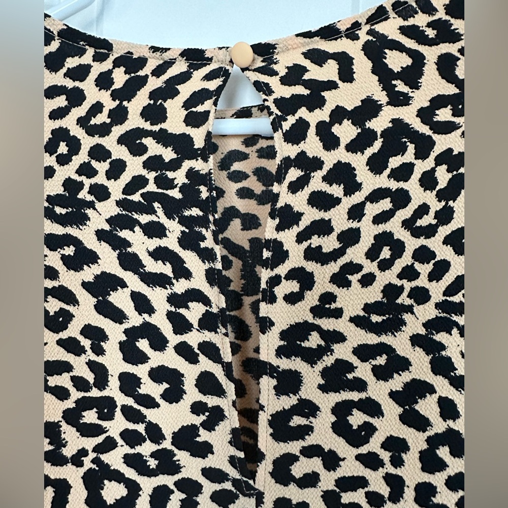 ASOS DESIGN long sleeve smock mini dress in leopard print - Picture 6 of 6